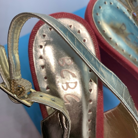 BCBG Paris Red/Gold Wedge/Heel Peep Toe Size 8 - Picture 4 of 6